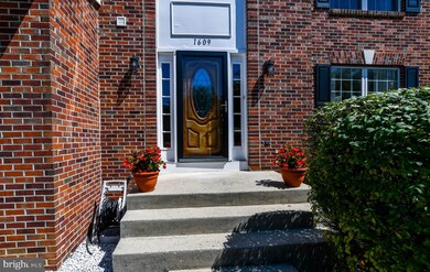 1609 Shady Glen Dr, District Heights, MD 20747 - photo 2