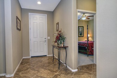 7355 W Stony Quail Way-large-006-016-Ent
