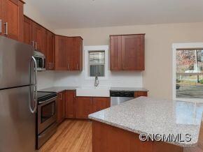 Tile Backsplash - Farm Sink