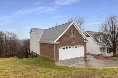 18 Taylor Ridge Ct, Johnson City, TN 37601 - photo 5