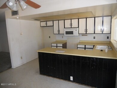 023-344341 kitchen