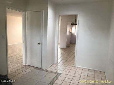 10421 W Caron Dr, Sun City, AZ 85351 - photo 7