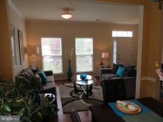 11158 Commanders Ln, White Plains, MD 20695 - photo 5