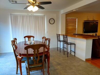 Dining-BreakfastBar-3306
