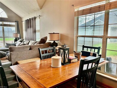 23357 Grist Mill Ct unit 17-3, Olmsted Falls, OH 44138 - photo 5