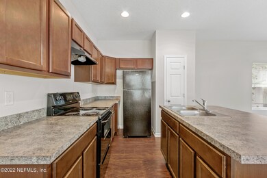 8215 Dandy Ave, Jacksonville, FL 32211 - photo 7