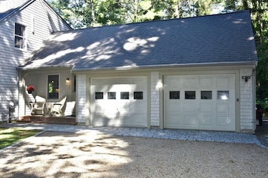 8 Abby Ln, Mattapoisett, MA 02739 - photo 4