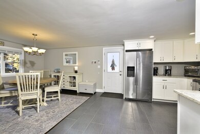 487 Pond St, Franklin, MA 02038 - photo 7