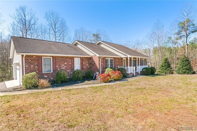 11038 Holly Ridge Ln, Ruther Glen, VA 22546 - photo 4