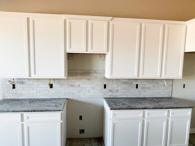 5 Hawk Ave, Odessa, TX 79765 - photo 4