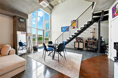 This unit has lots of natural light