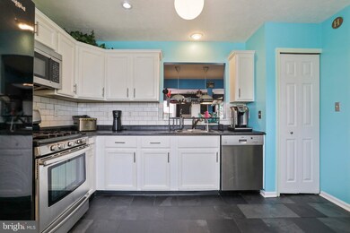 20317 Kellys Ln, Hagerstown, MD 21742 - photo 7