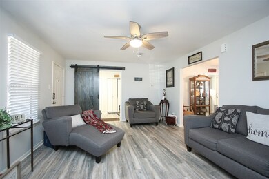 4509 Kingsbury St, Houston, TX 77021 - photo 4