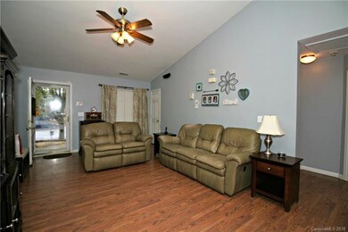 793 Sir Raleigh Dr, Concord, NC 28025 - photo 4