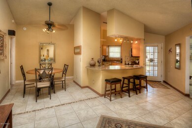 Dining Area & Brakfast Bar view