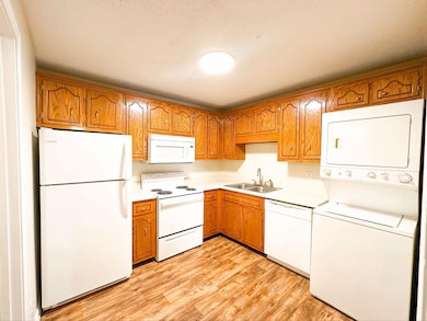 100 Ballygar St unit M, Clarksville, TN 37043 - photo 4