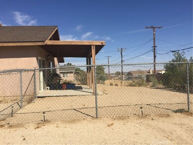 62126 Desert Air Rd, Joshua Tree, CA 92252 - photo 4