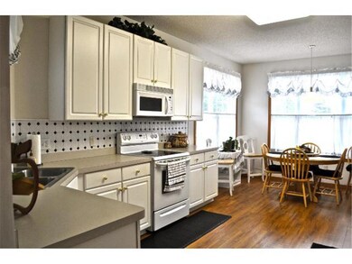 Huge eat-in kitchen