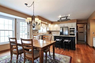 849 Cardiff Rd, Naperville, IL 60565 - photo 4