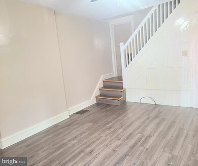1225 Mulberry St, Reading, PA 19604 - photo 3