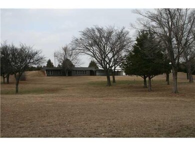 12614 Skyridge Dr, Edmond, OK 73025 - photo 2