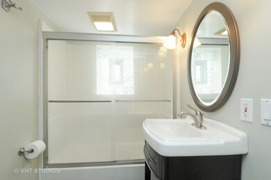 347 S Sleight St, Naperville, IL 60540 - photo 3