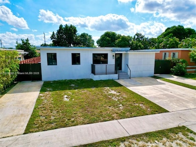272 E 54th St, Hialeah, FL 33013 - photo 3