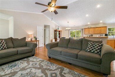 104 Foxioci Cir unit 9B, Candler, NC 28715 - photo 7