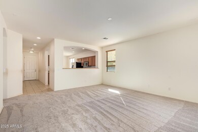 2536 W Gary Way, Phoenix, AZ 85041 - photo 6