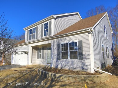 1208 Mayfair Dr, Carpentersville, IL 60110 - photo 2