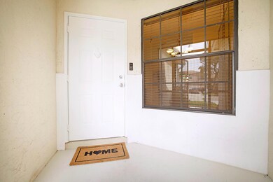 12571 Shoreside Ln, Wellington, FL 33414 - photo 5