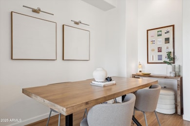 DINNINGROOM