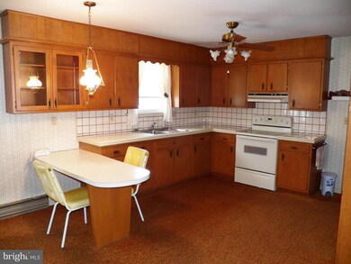 641 Hilltop Rd, Myerstown, PA 17067 - photo 3