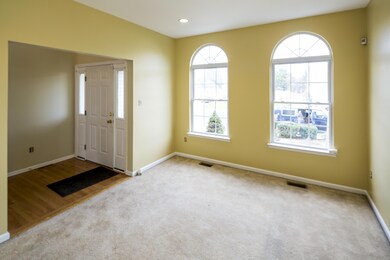 05_Family Room