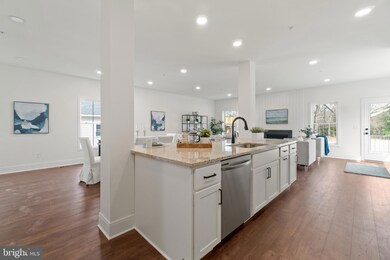 7917 Elizabeth Rd, Pasadena, MD 21122 - photo 6