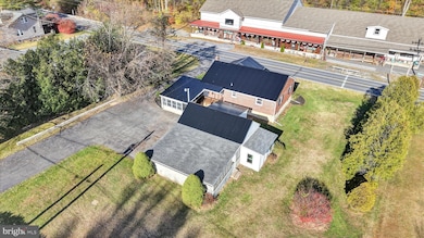 986 Fritztown Rd, Reading, PA 19608 - photo 5