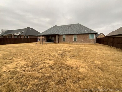 306 Wandering Way, Ardmore, OK 73401 - photo 3