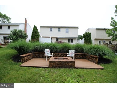 138 Gentry Dr, Perkasie, PA 18944 - photo 2