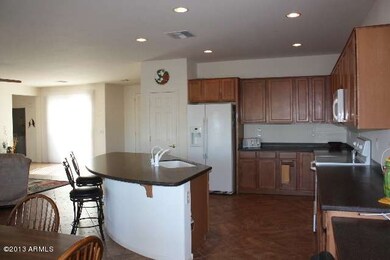 Large Island for Entertaining