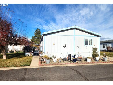 313 12th St unit 4, La Grande, OR 97850 - photo 3