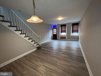 569 E Main St, Norristown, PA 19401 - photo 4