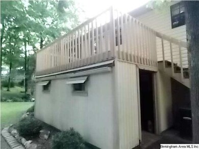 Additional storage / workshop under rear decking