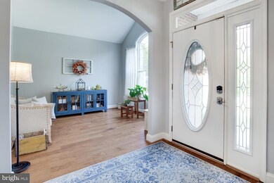 9340 Megatha Ln, Owings, MD 20736 - photo 3