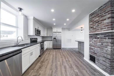 440 Forest Ave, Middletown, RI 02842 - photo 5