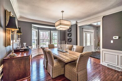 Dining Room - Dentil Crown Molding, Bay Window, Wa