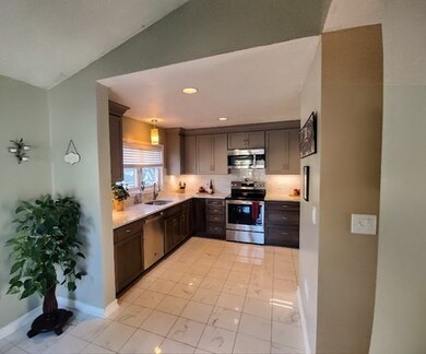 13 Oak Leaf Way unit 13, Peabody, MA 01960 - photo 7