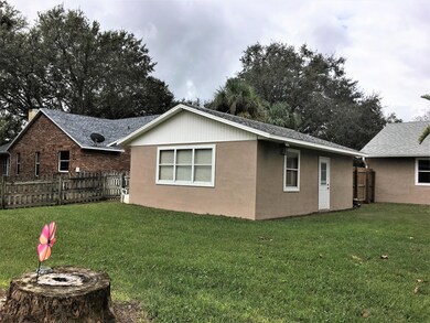 Detached garage