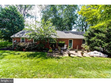 161 W Cherry Ln, Souderton, PA 18964 - photo 2