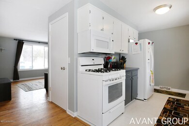 606 Netherfield St NW, Comstock Park, MI 49321 - photo 7