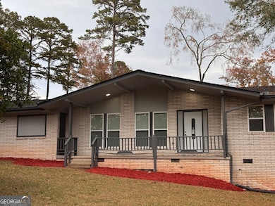 736 Valley Creek Dr, Stone Mountain, GA 30083 - photo 2